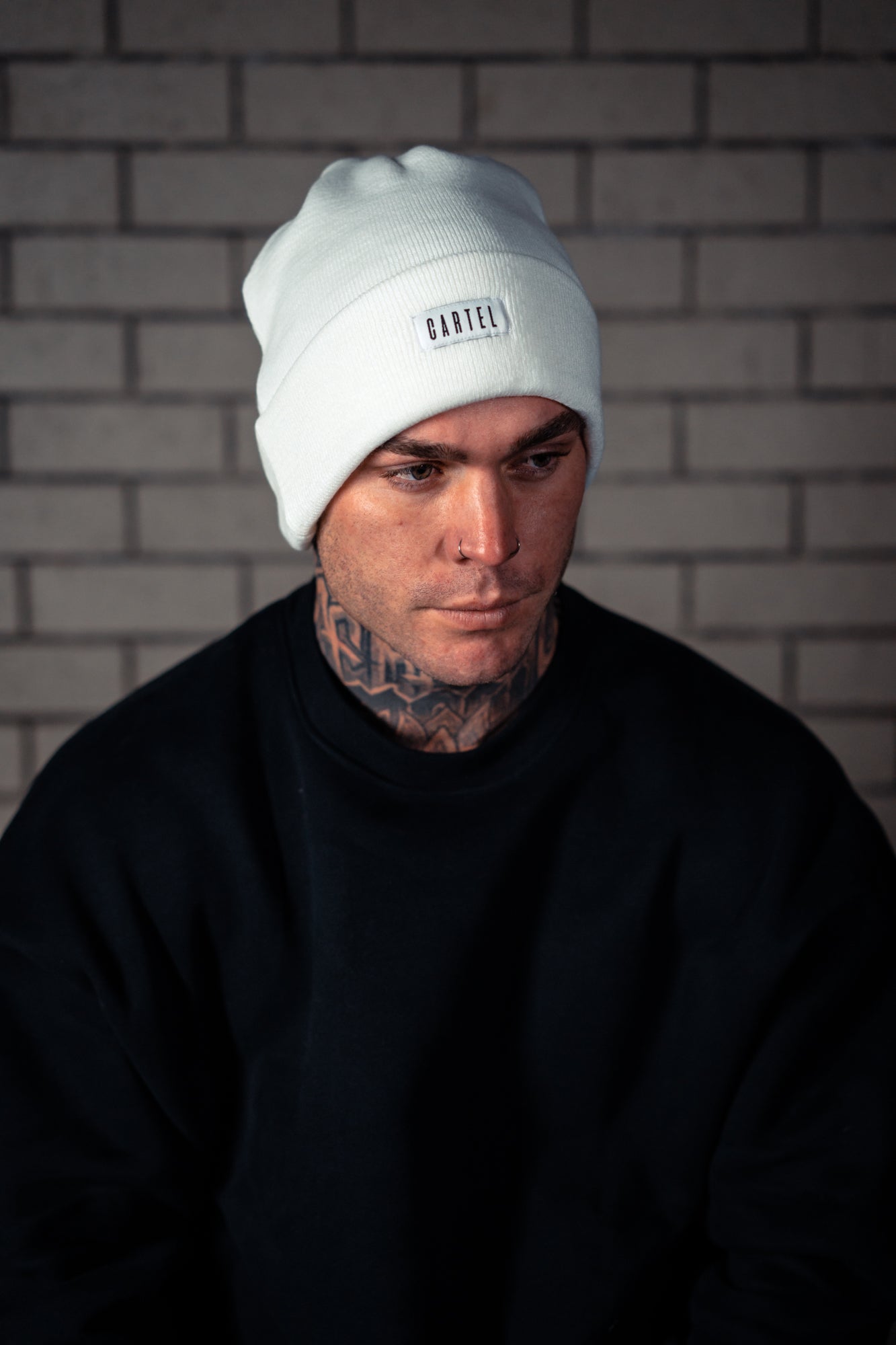 The Essentials Beanie - White/Black