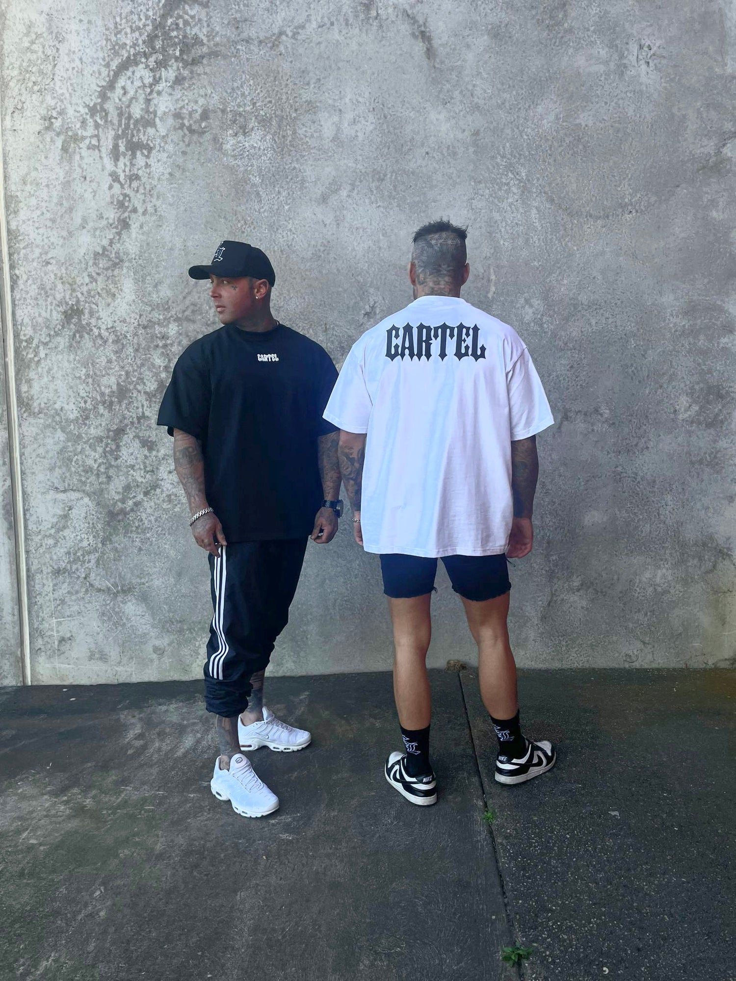 The Baddie Tee - White/Black