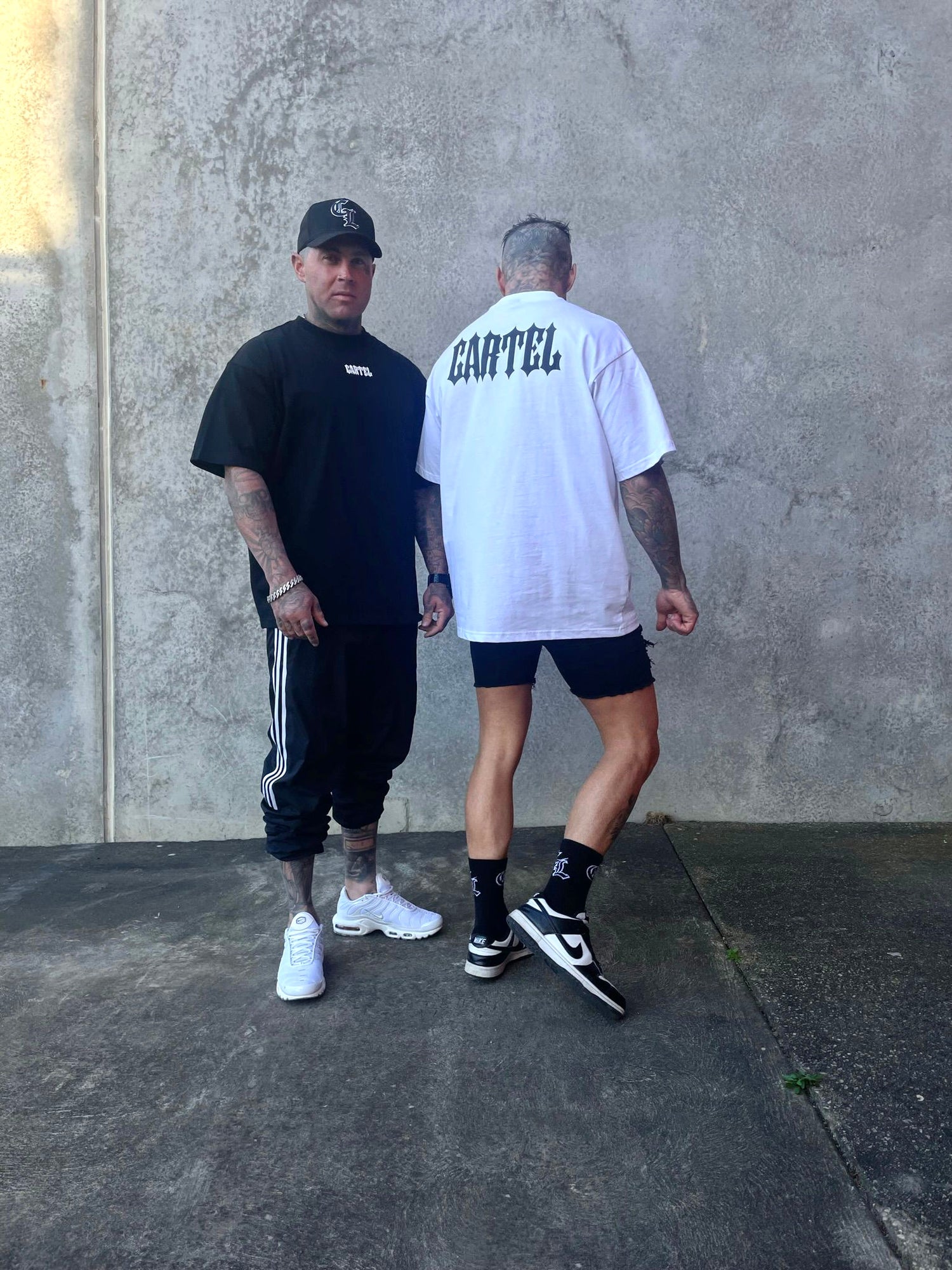 The Baddie Tee - White/Black