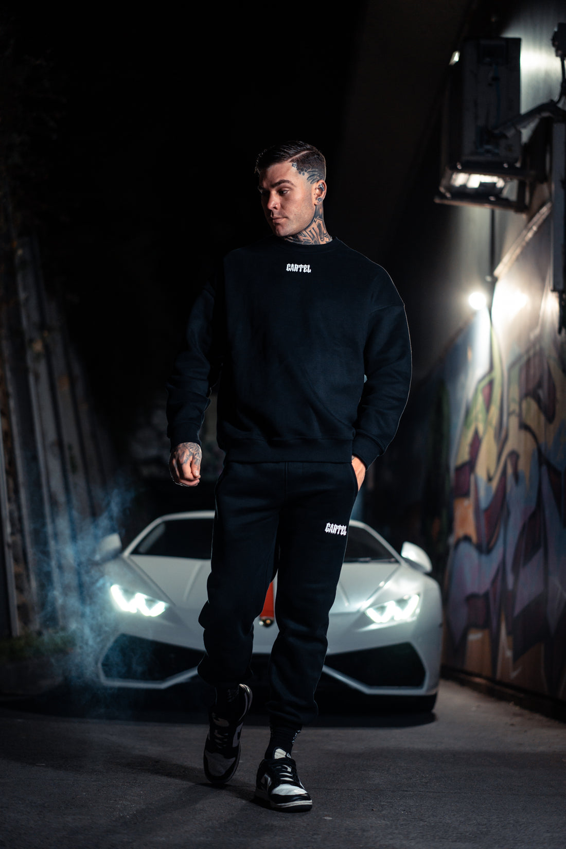 The Baddie Trackpants - Black/White