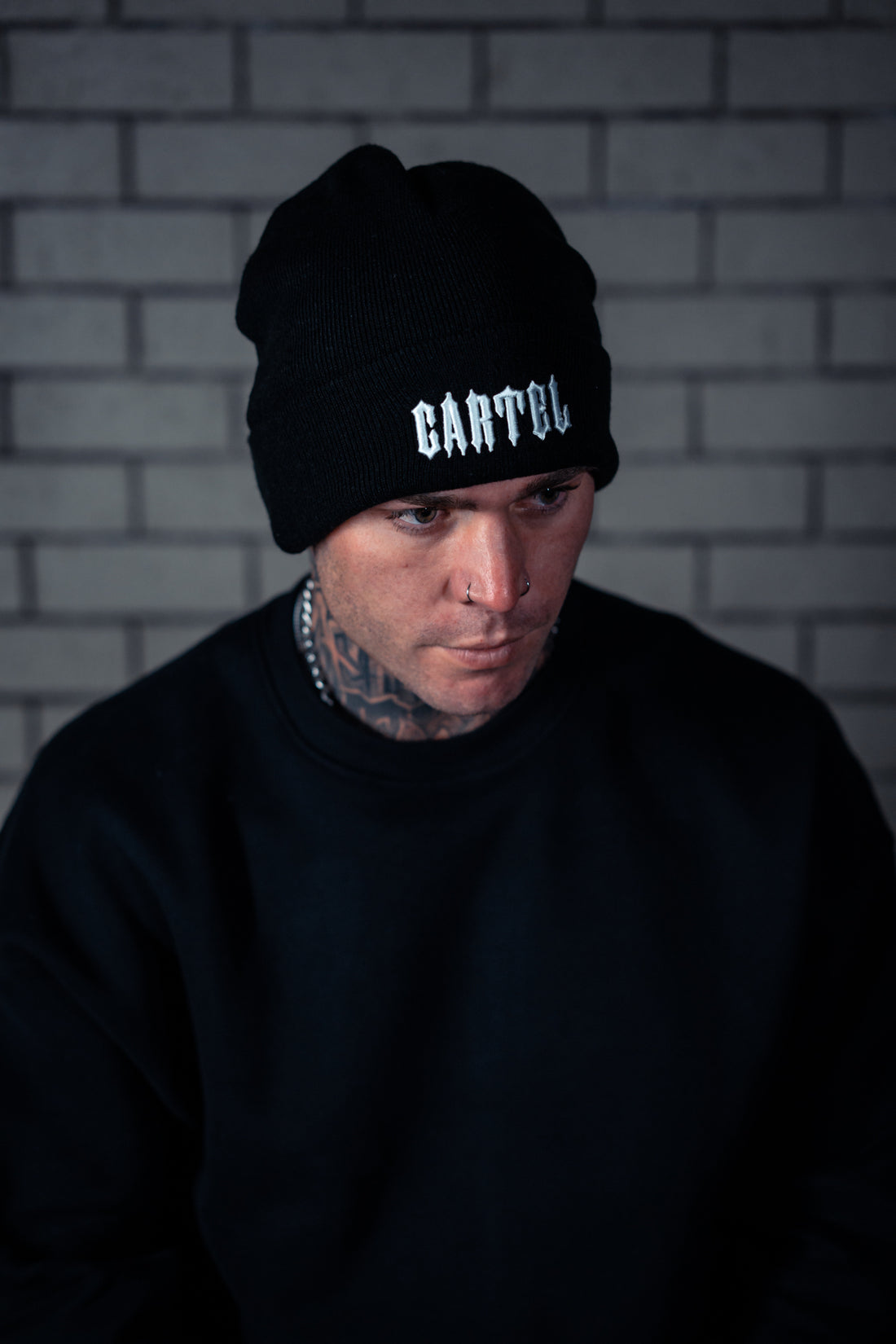 The Baddie Beanie - Black/White